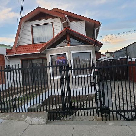La Casa Guesthouse Punta Arenas Esterno foto